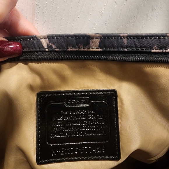 Coach Crossbody - Picture 2 of 4